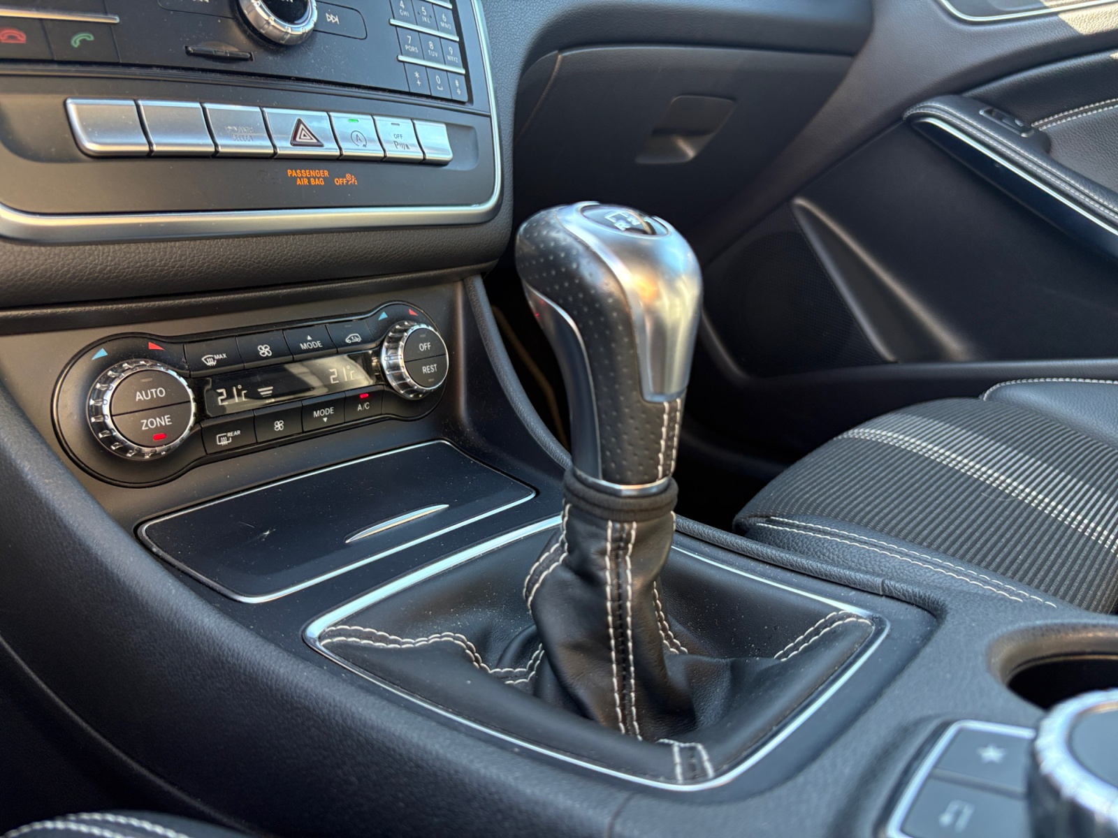 Mercedes-Benz Gla 28