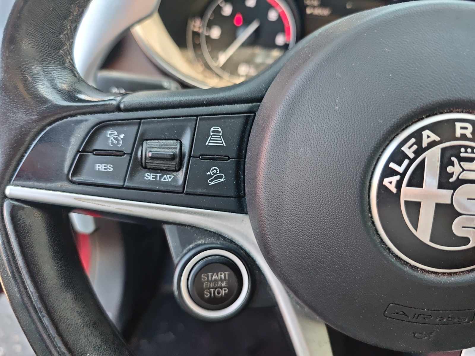 Alfa Romeo Stelvio 18