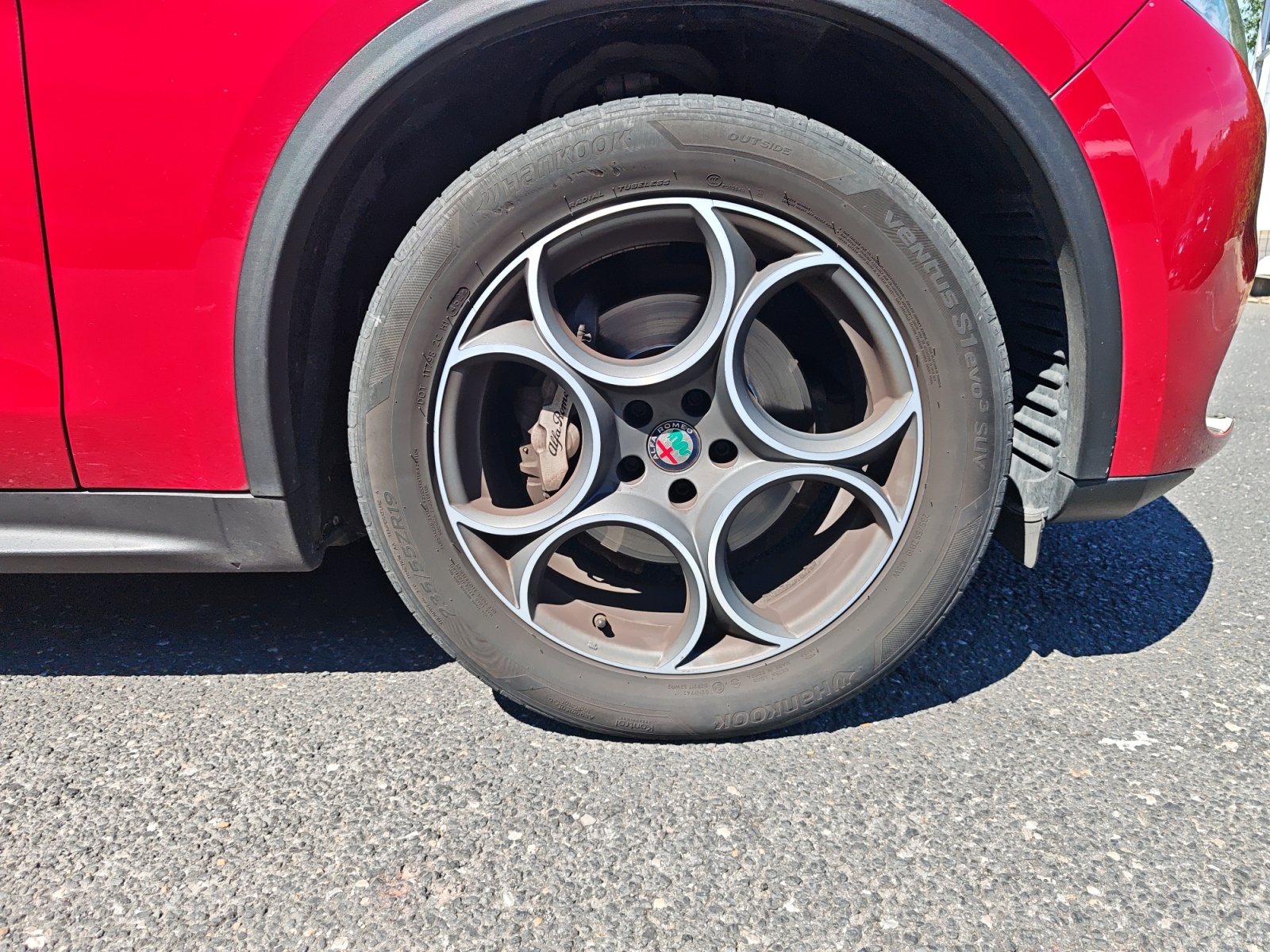 Alfa Romeo Stelvio 30