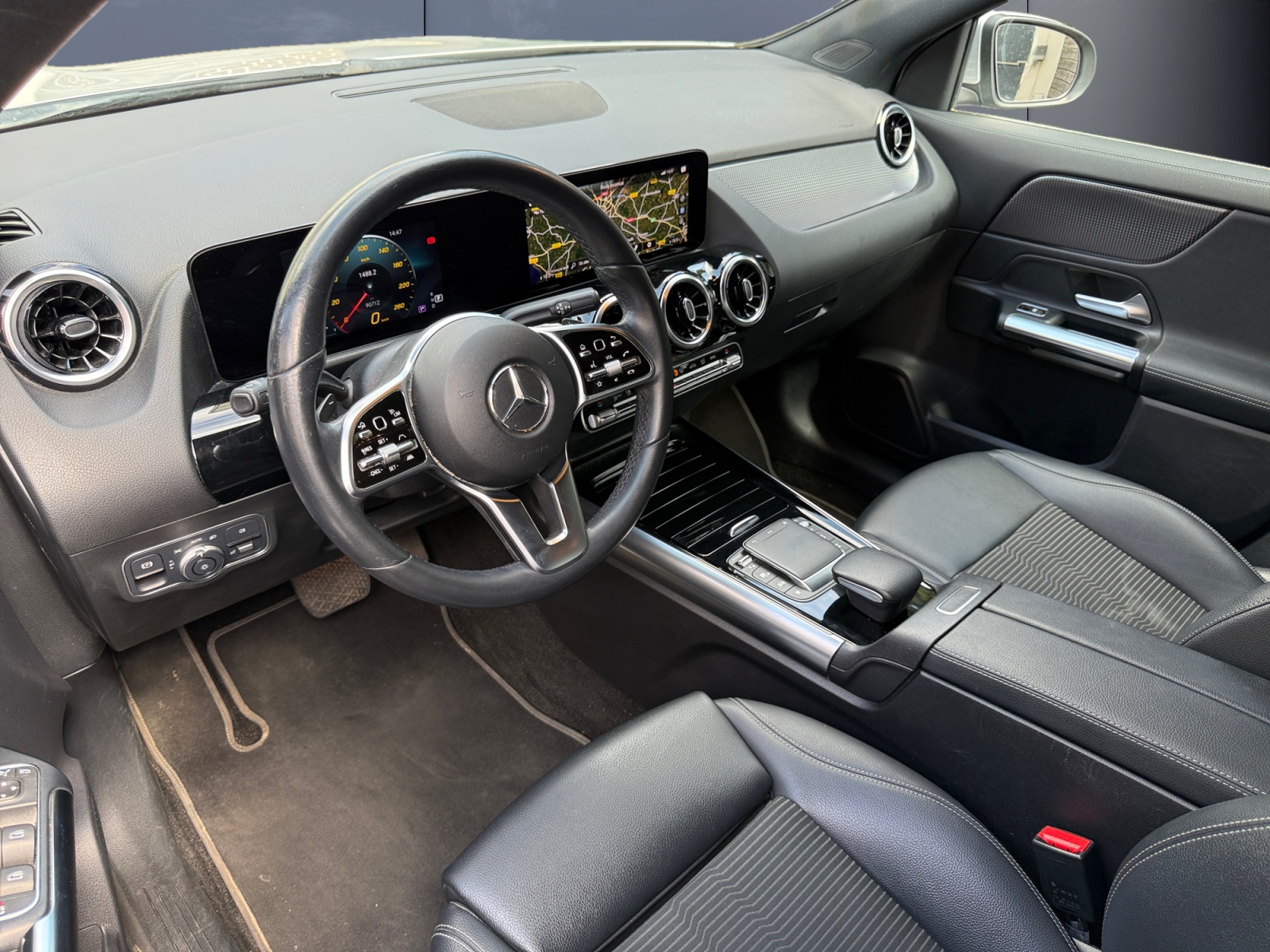 Mercedes-Benz Gla 8