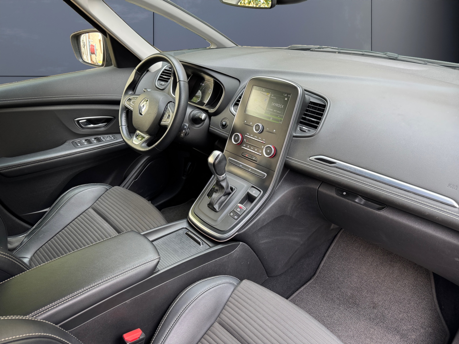 Renault Grand Scenic 12