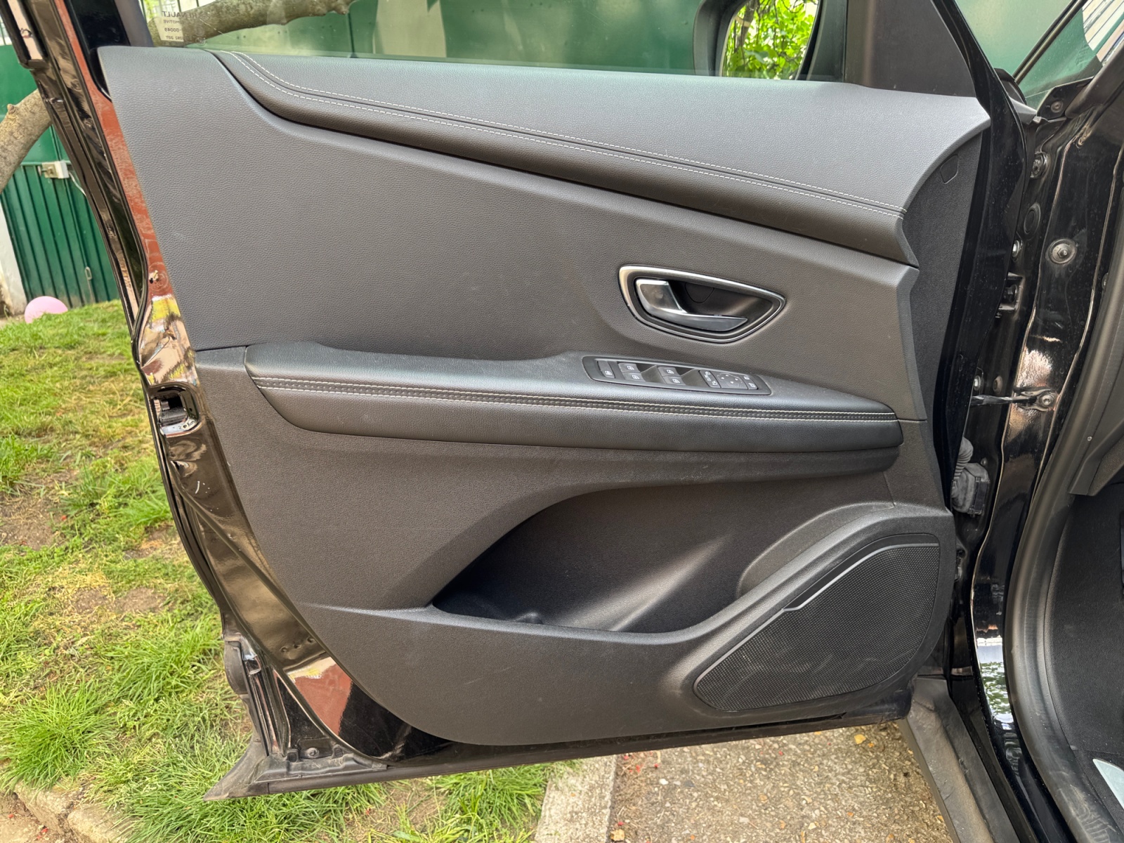 Renault Grand Scenic 32