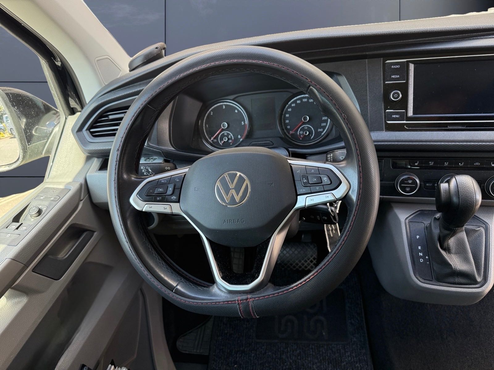 Volkswagen Caravelle 15