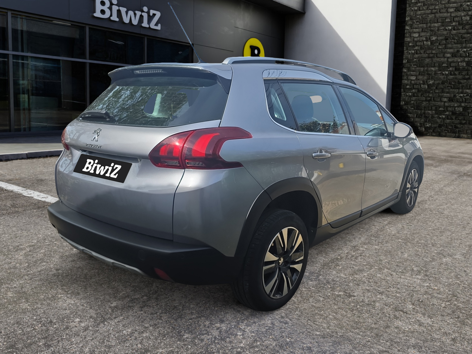 Peugeot 2008 4