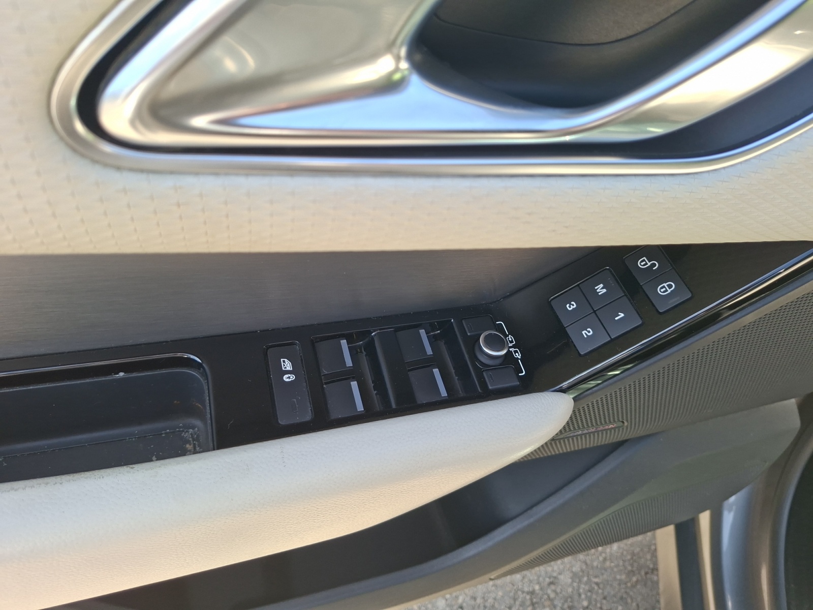 Land Rover Range Rover Velar 32