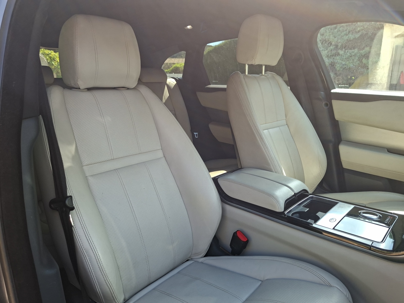 Land Rover Range Rover Velar 38