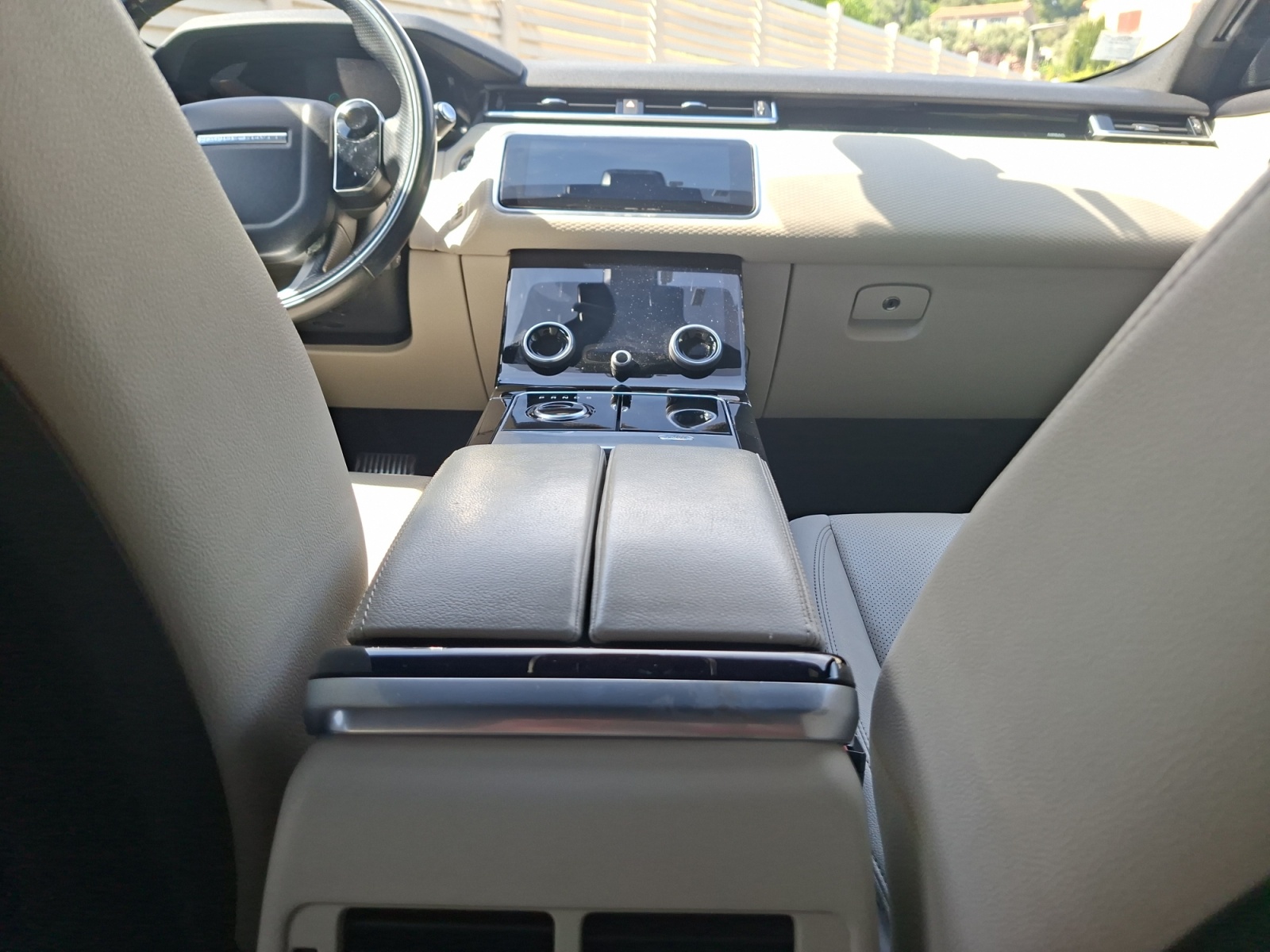 Land Rover Range Rover Velar 29
