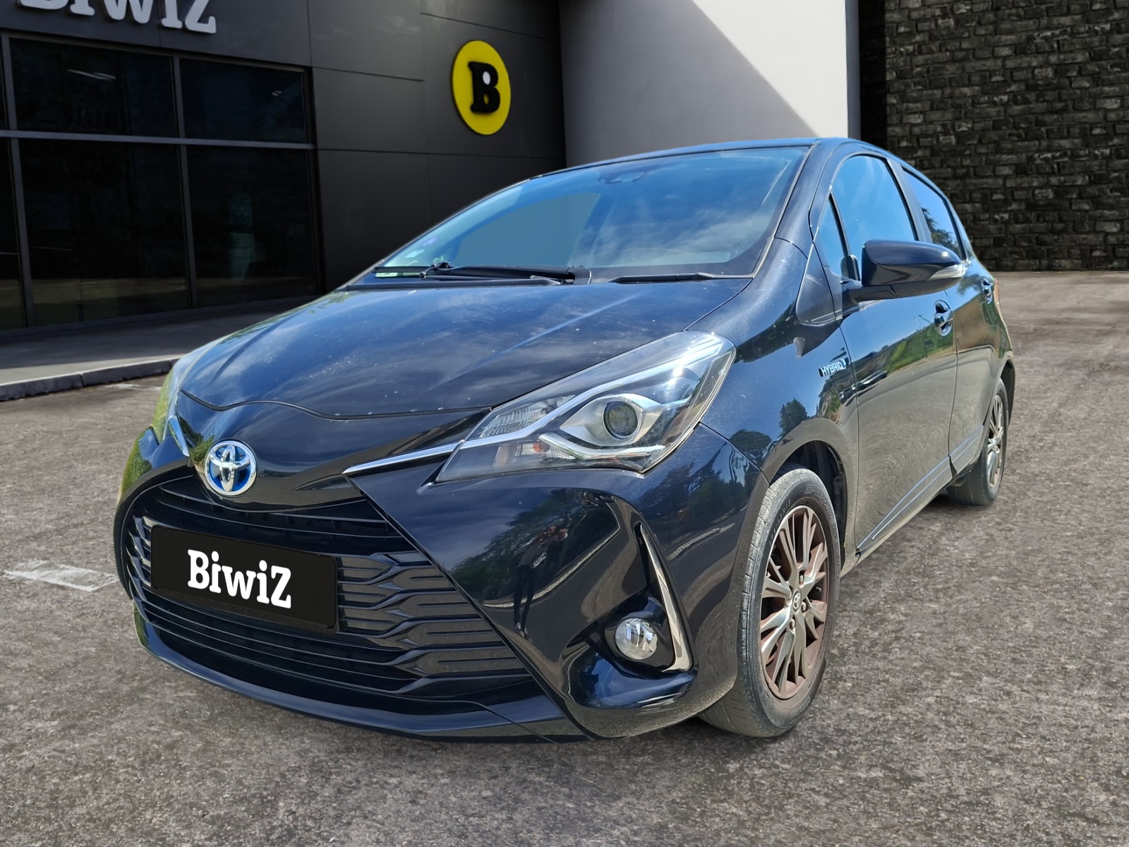 Toyota Yaris III 1.5 Vvti 100h 75 ch Hybrid Full-hybrid Business Bva
