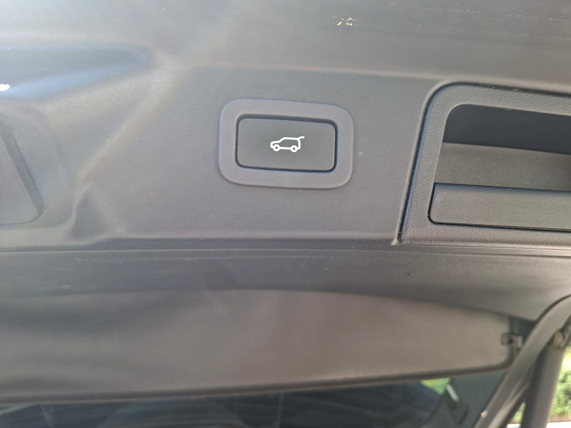 Land Rover Range Rover Velar 45