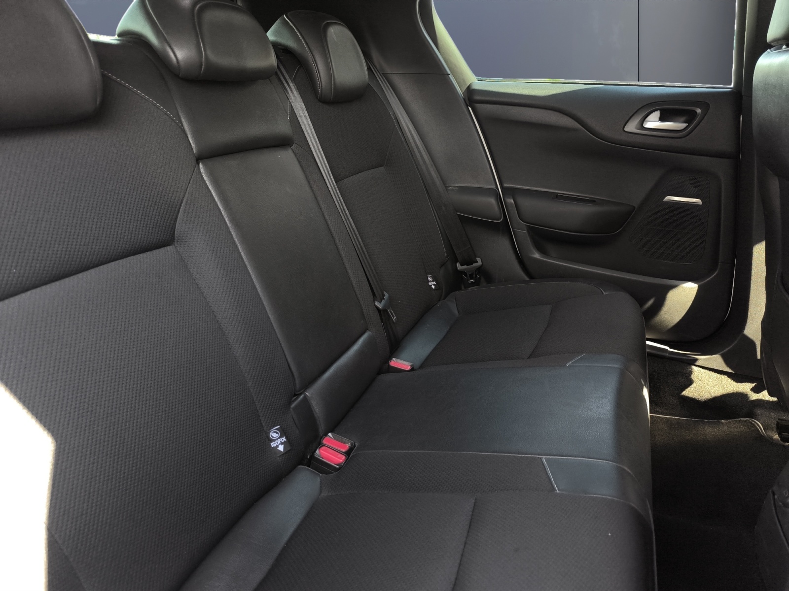 Ds Automobiles Ds 4 11