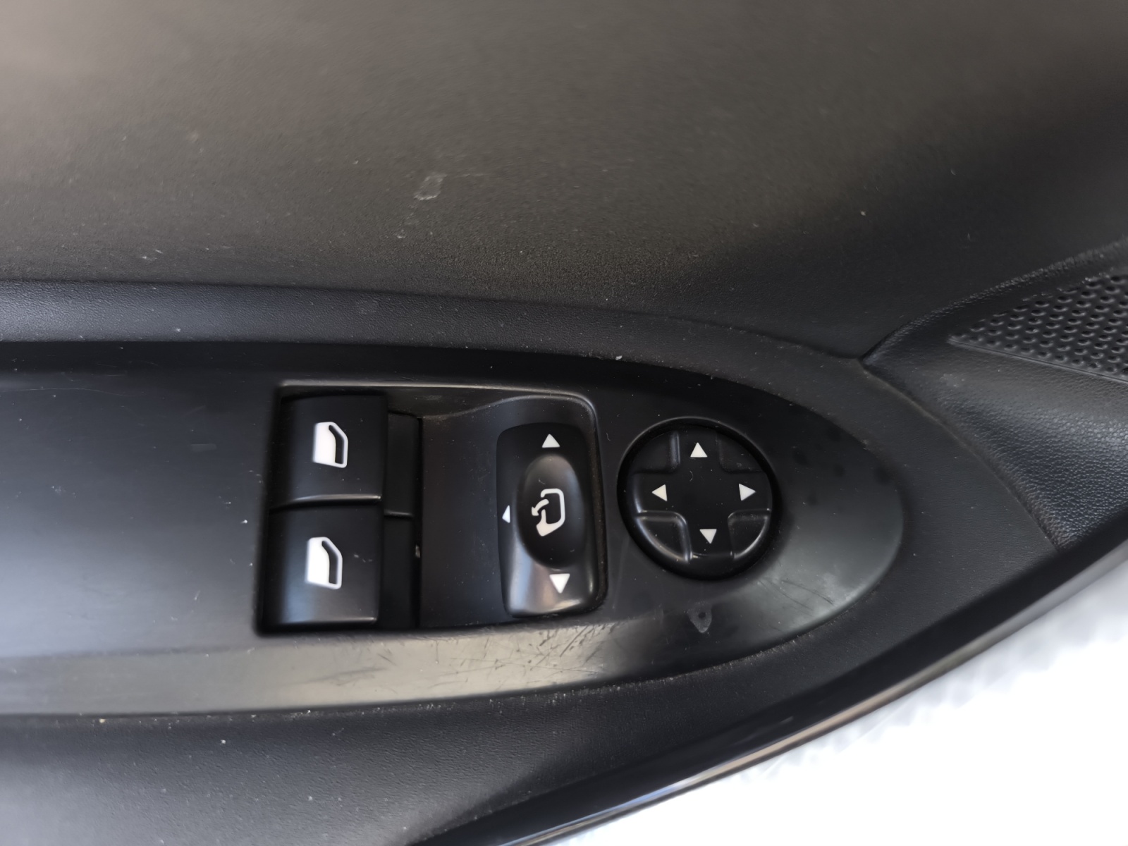 Ds Automobiles Ds 4 17