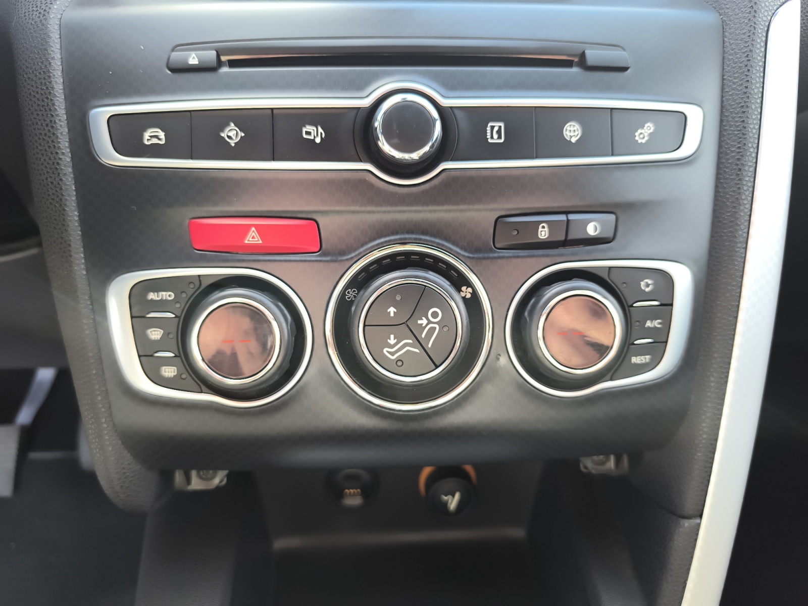 Ds Automobiles Ds 4 26