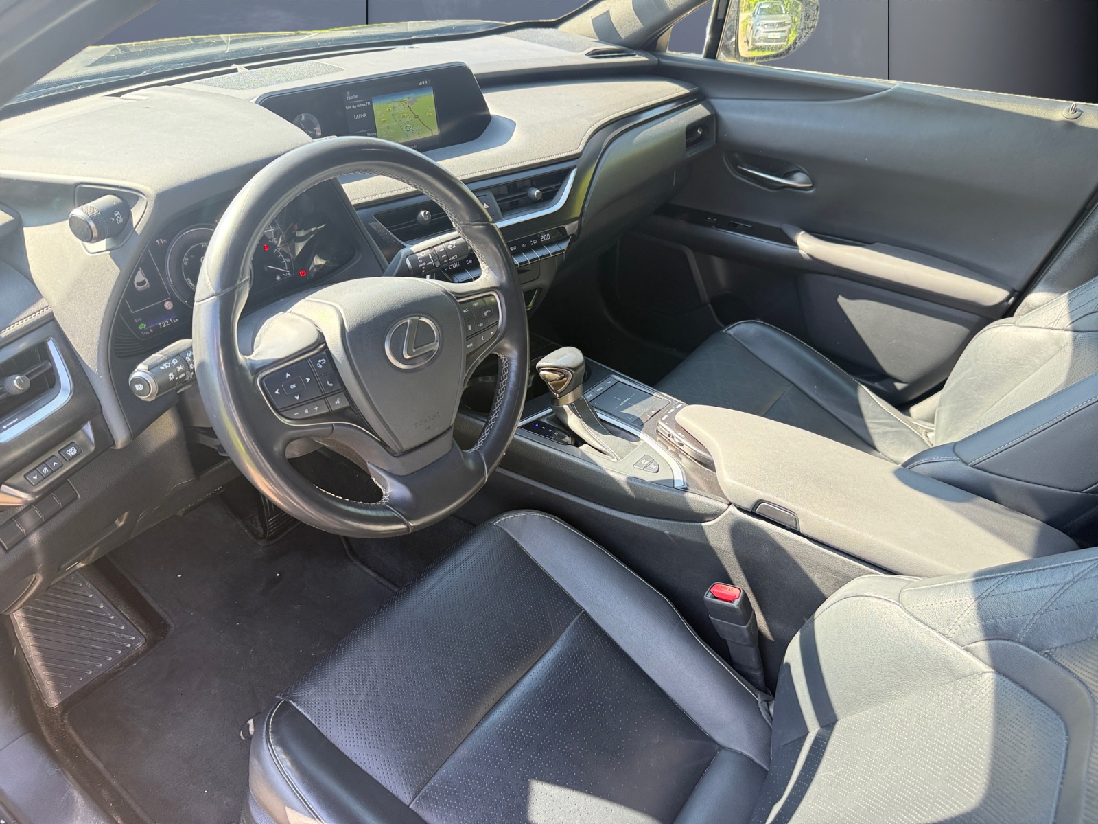 Lexus Ux 8