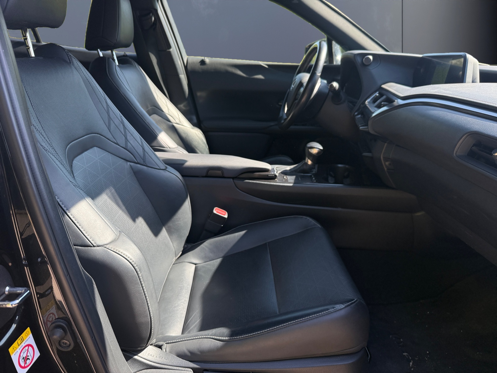 Lexus Ux 13