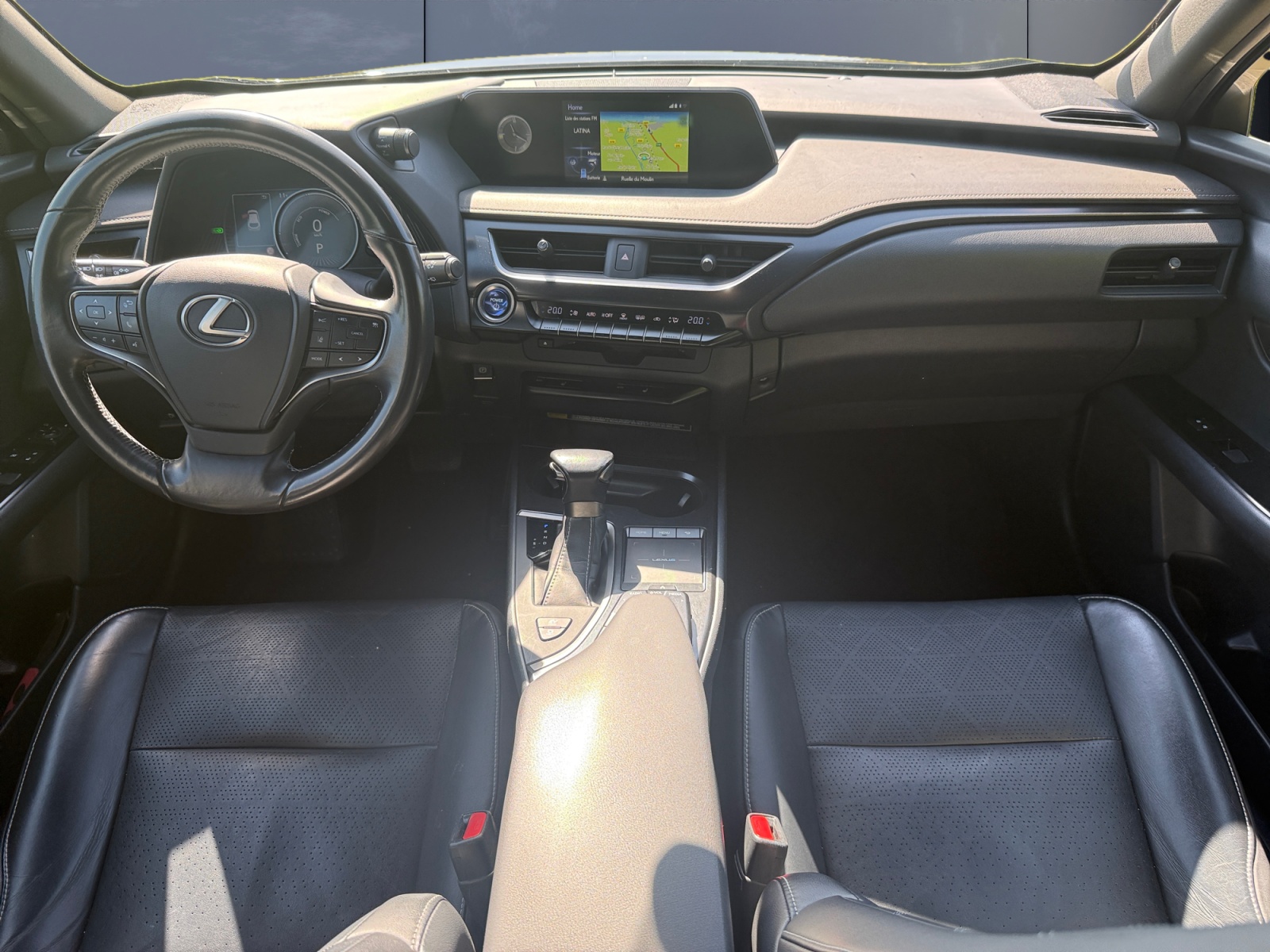 Lexus Ux 14