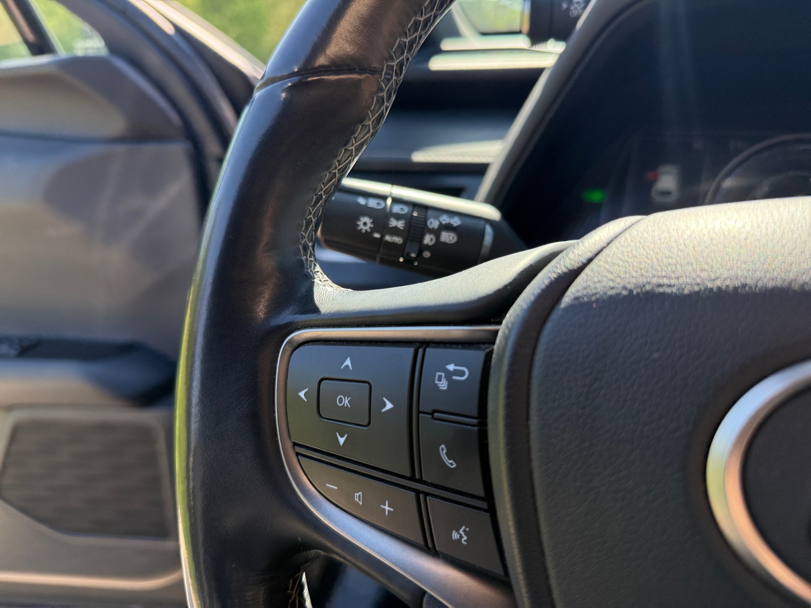 Lexus Ux 22