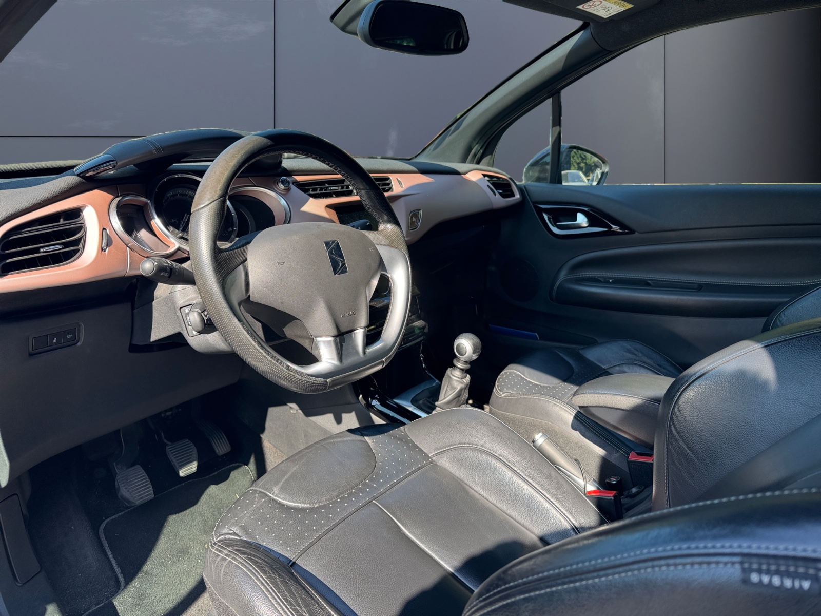 Ds Automobiles Ds3 8