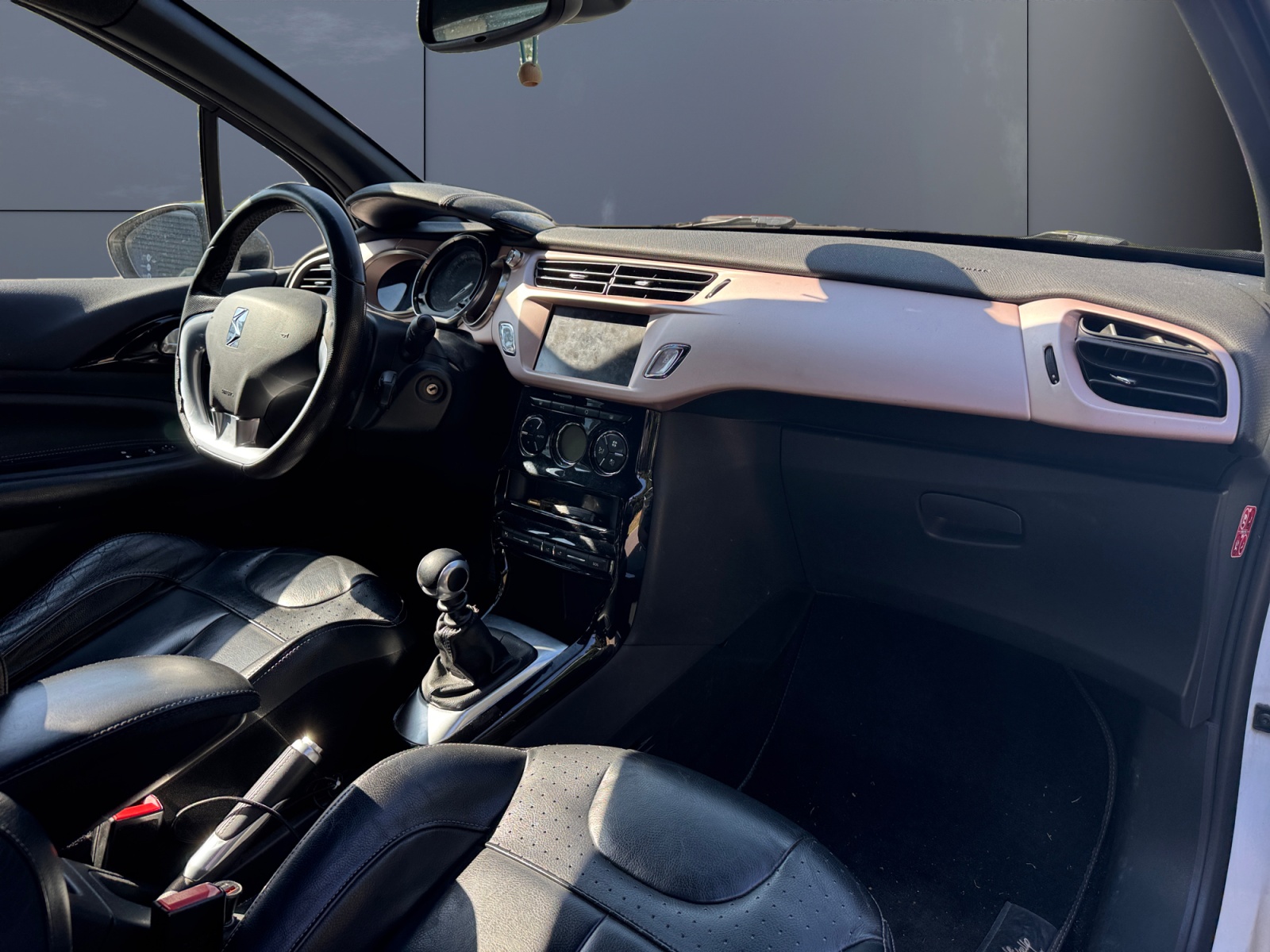 Ds Automobiles Ds3 12