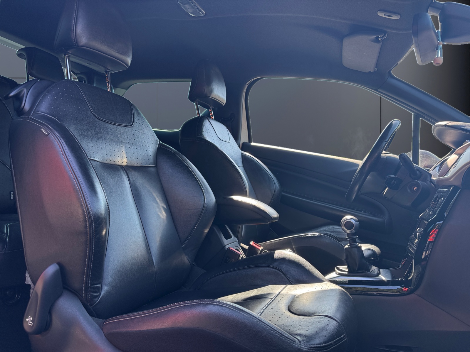 Ds Automobiles Ds3 13