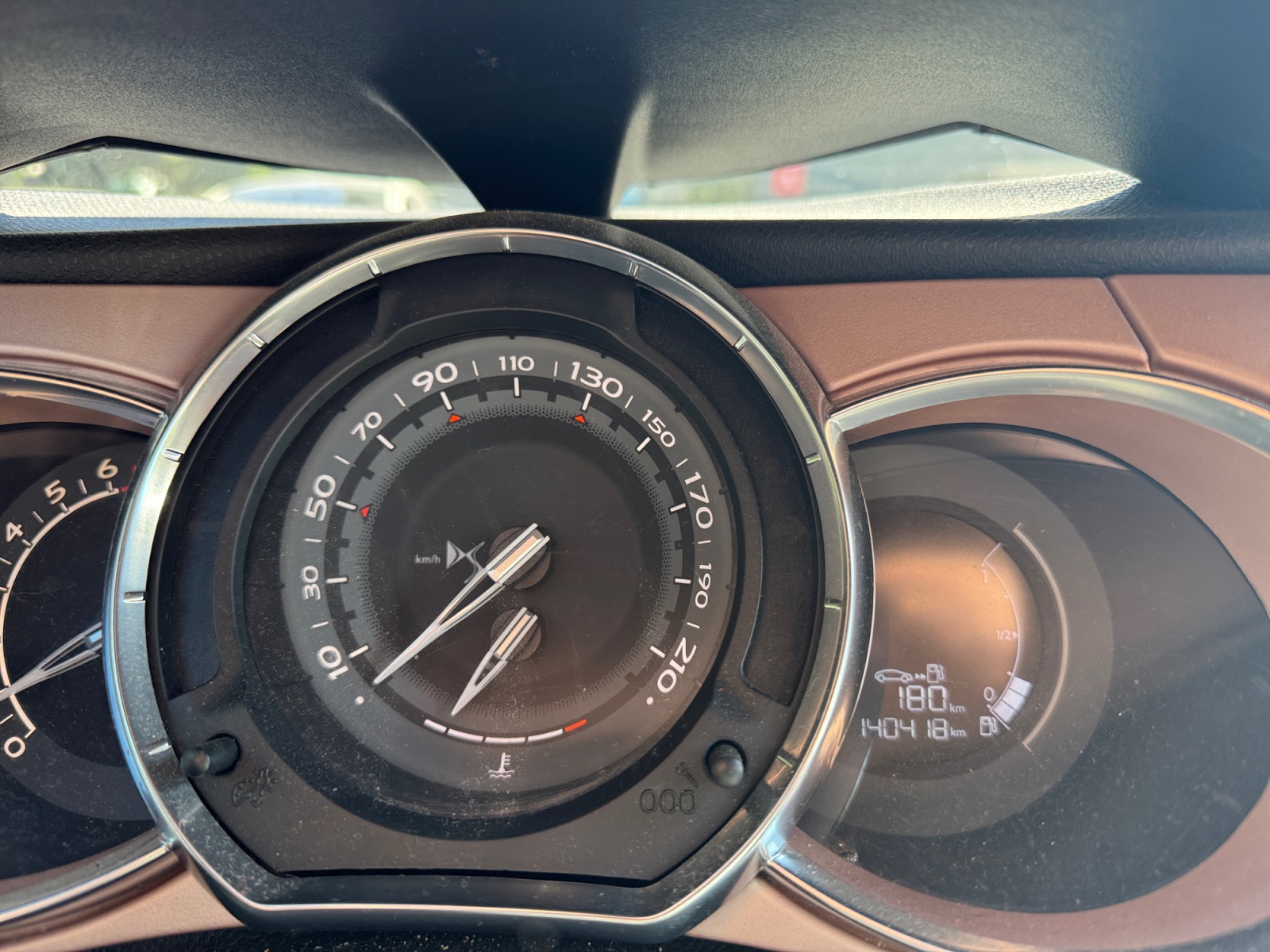 Ds Automobiles Ds3 16