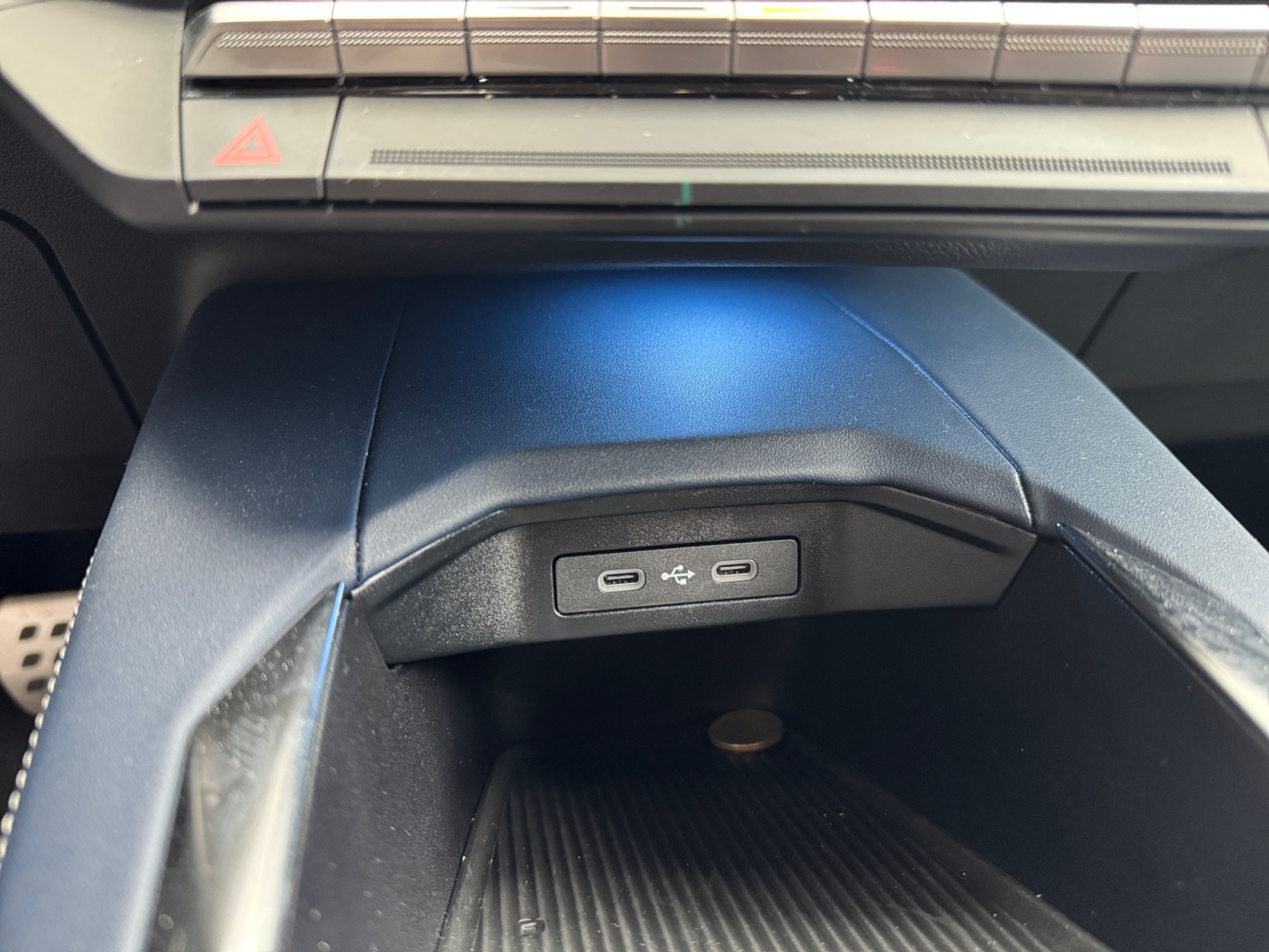 Alpine A290 24