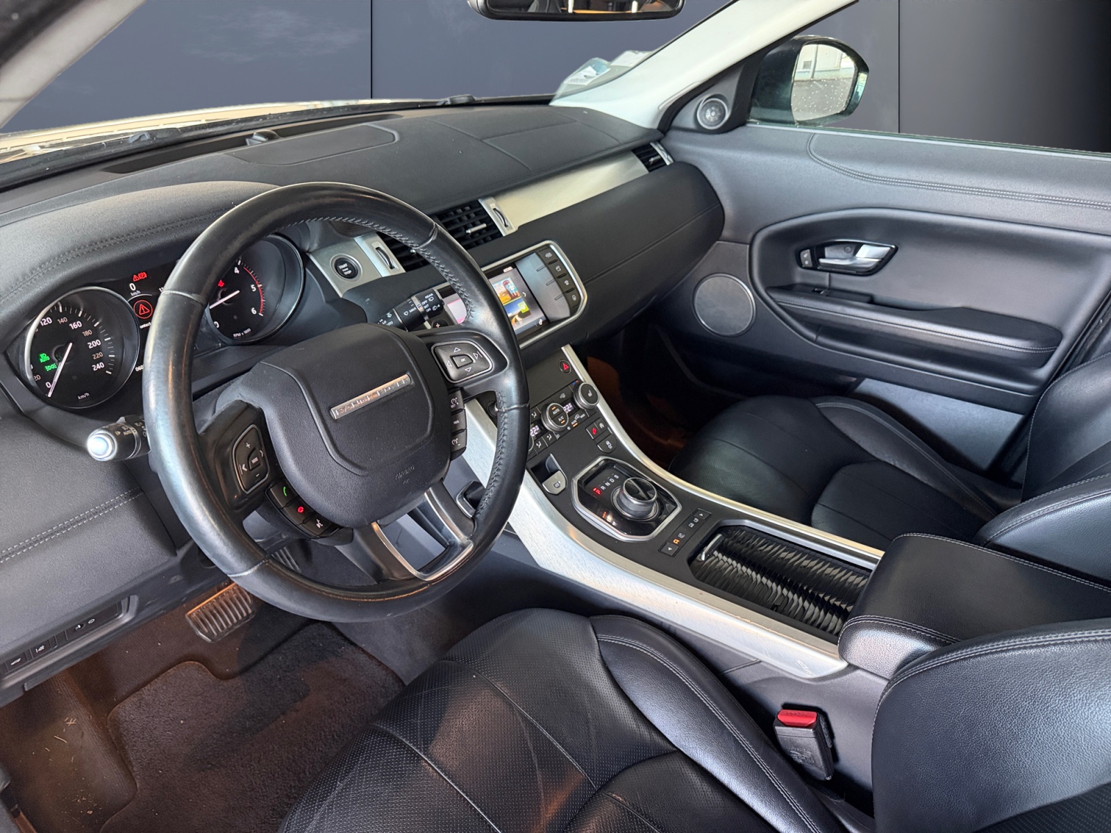 Land Rover Range Rover Evoque 8