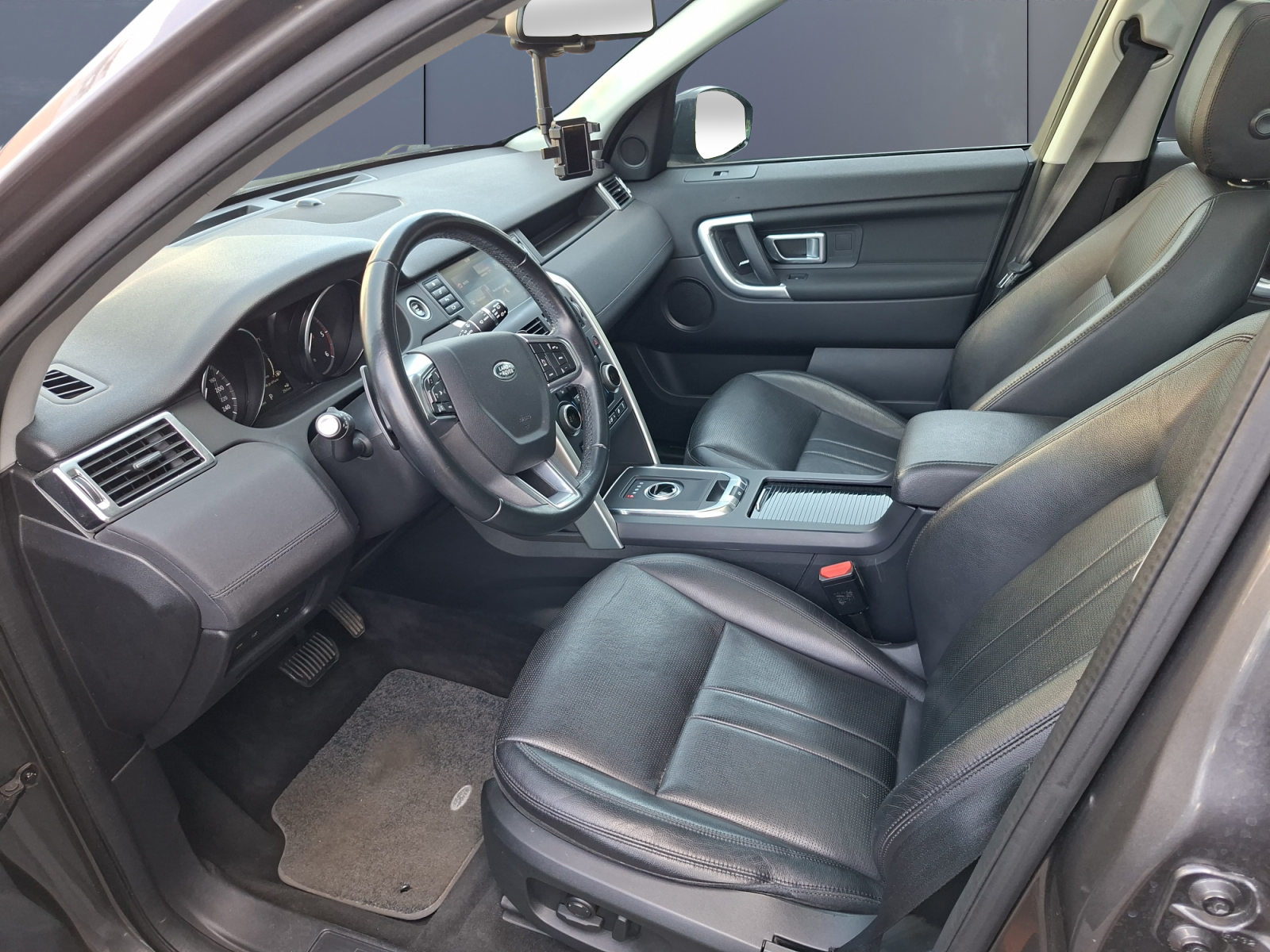 Land Rover Discovery Sport 8