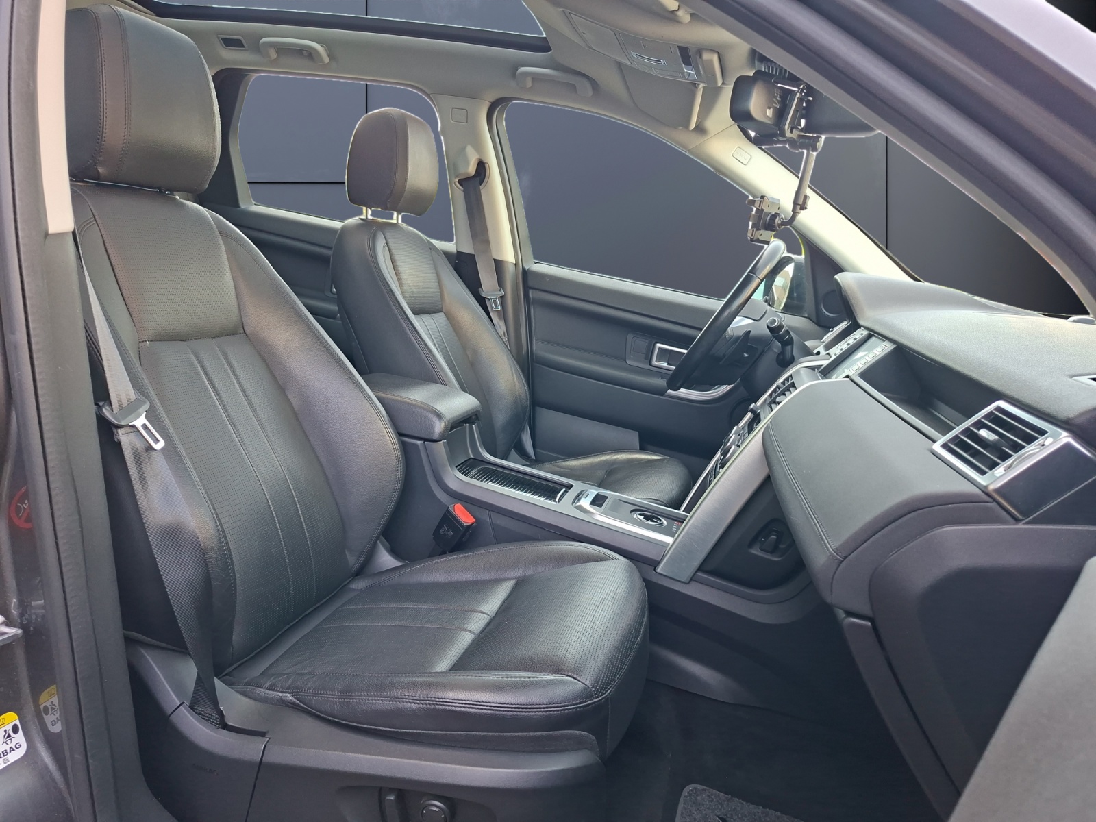 Land Rover Discovery Sport 13