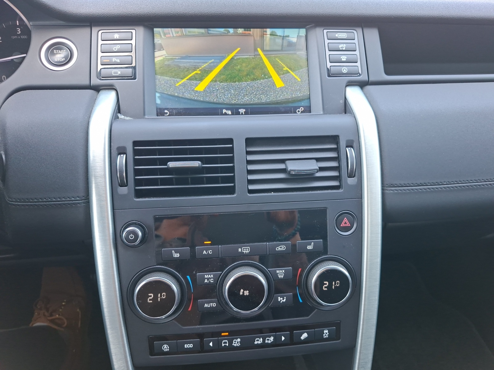 Land Rover Discovery Sport 17