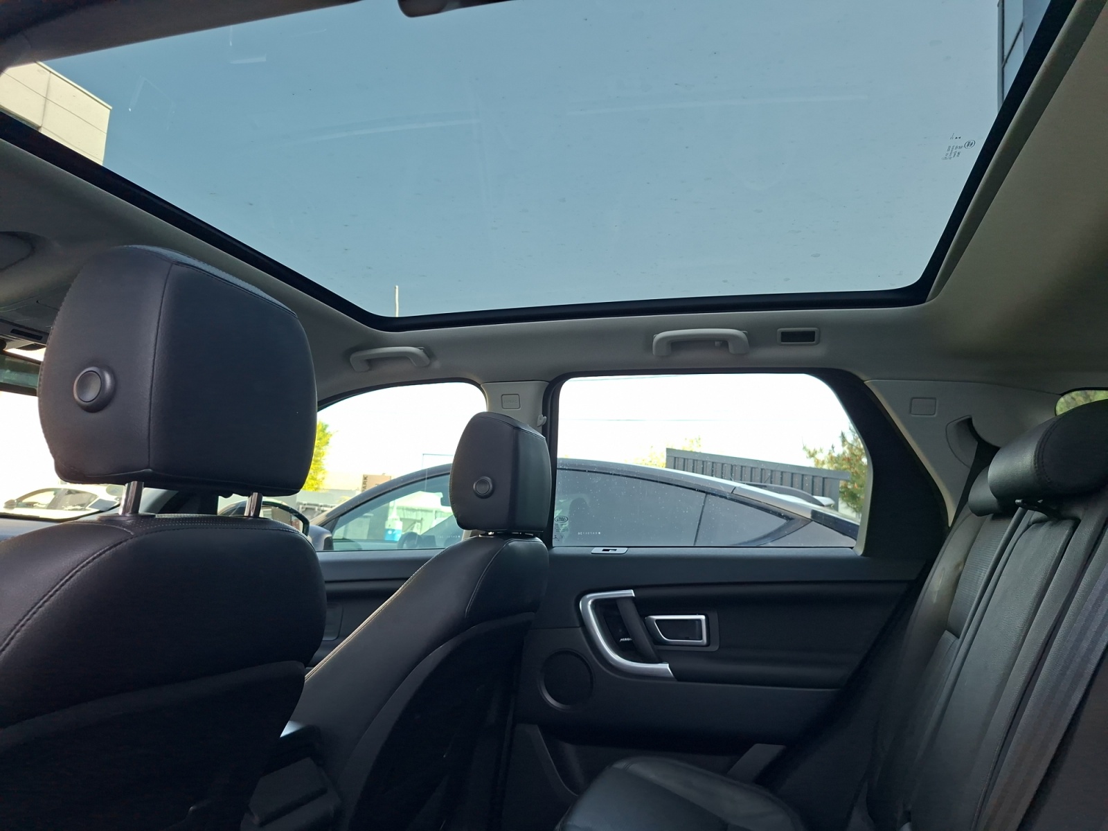 Land Rover Discovery Sport 25