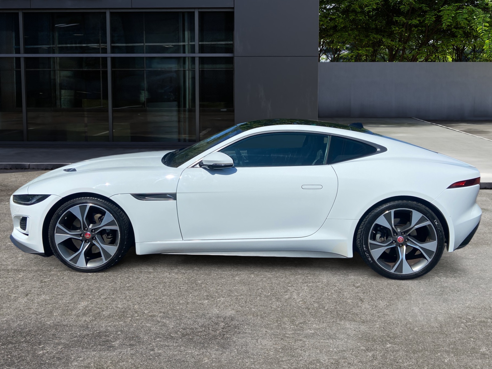 Jaguar F-Type 1