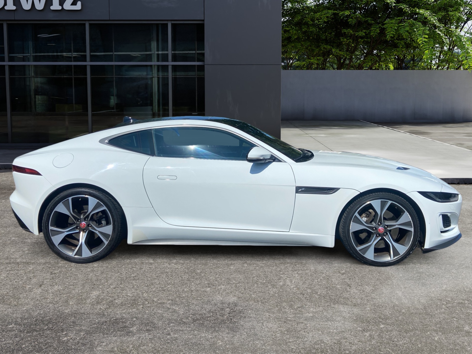 Jaguar F-Type 5