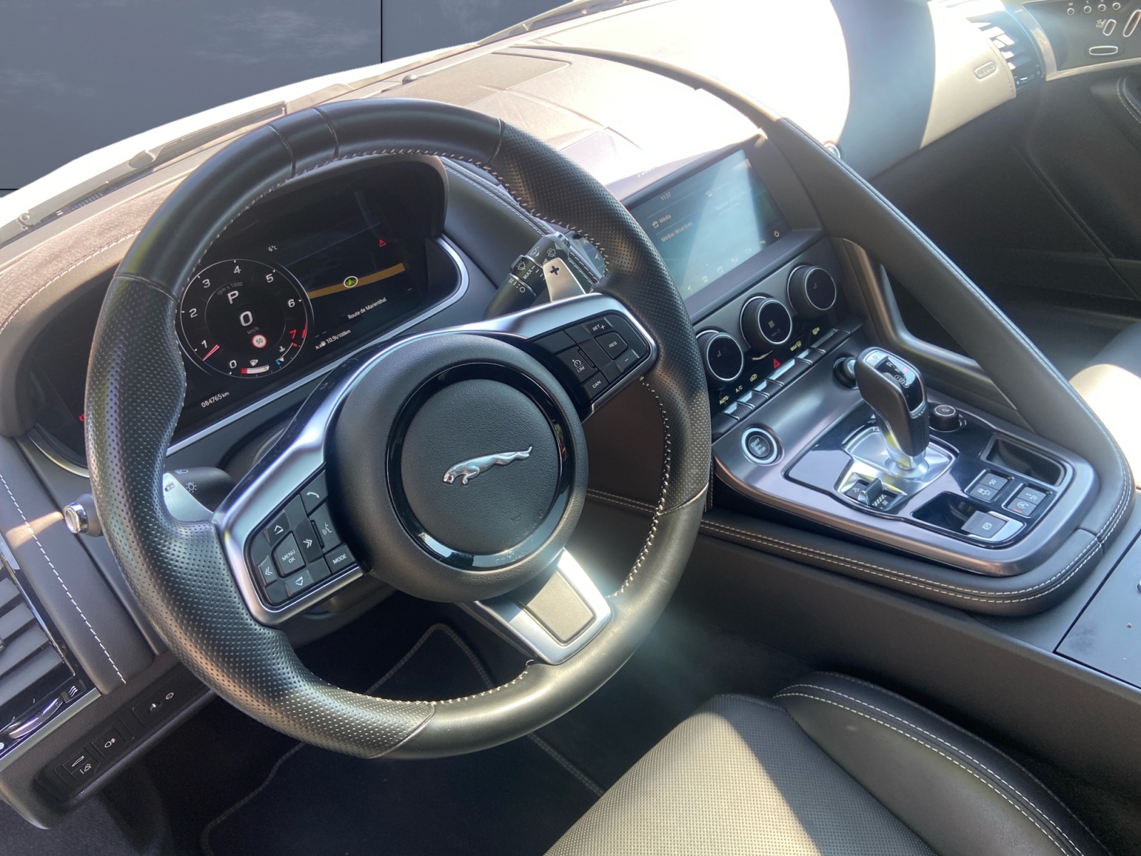Jaguar F-Type 10