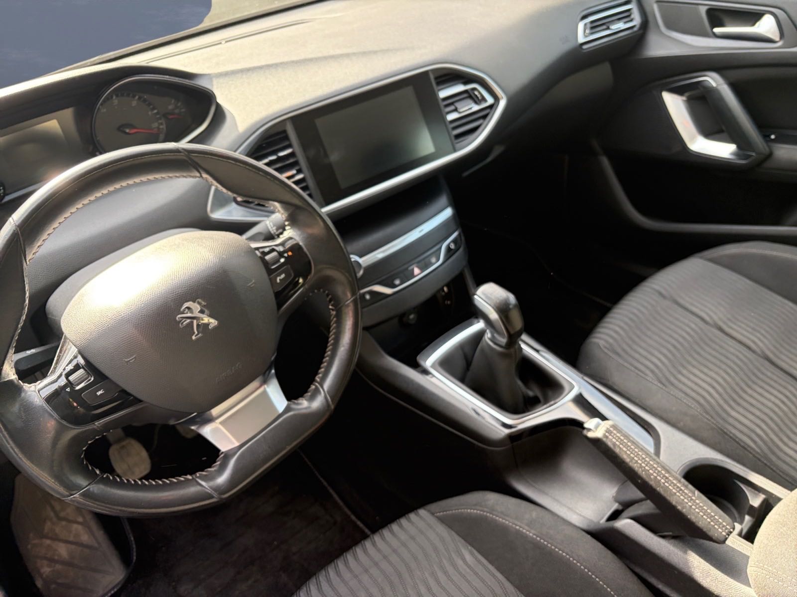 Peugeot 308 8