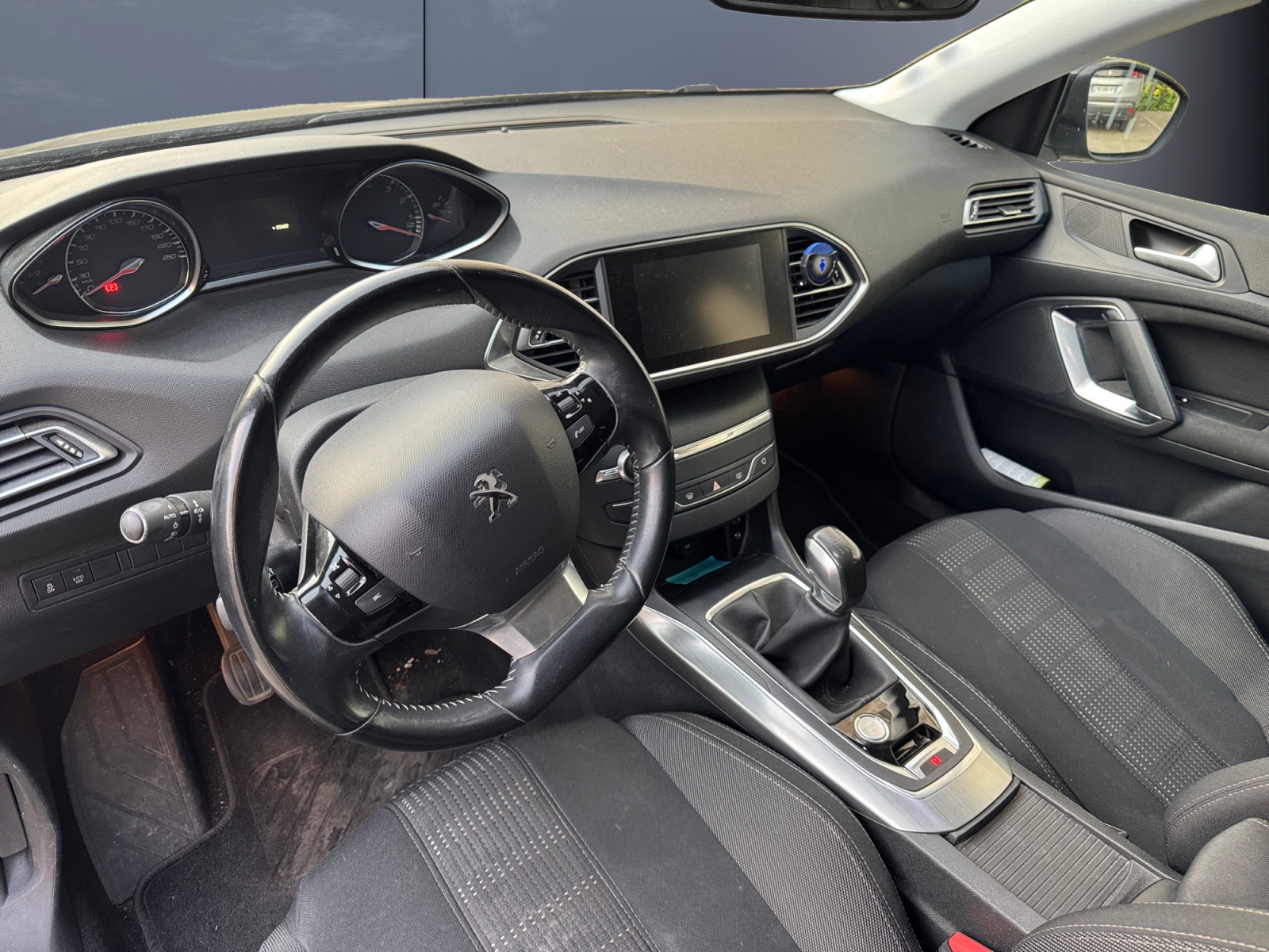 Peugeot 308 8