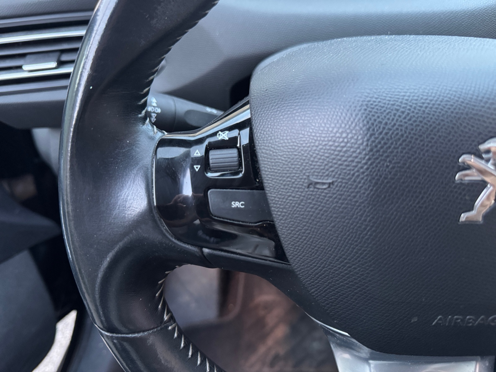 Peugeot 308 16