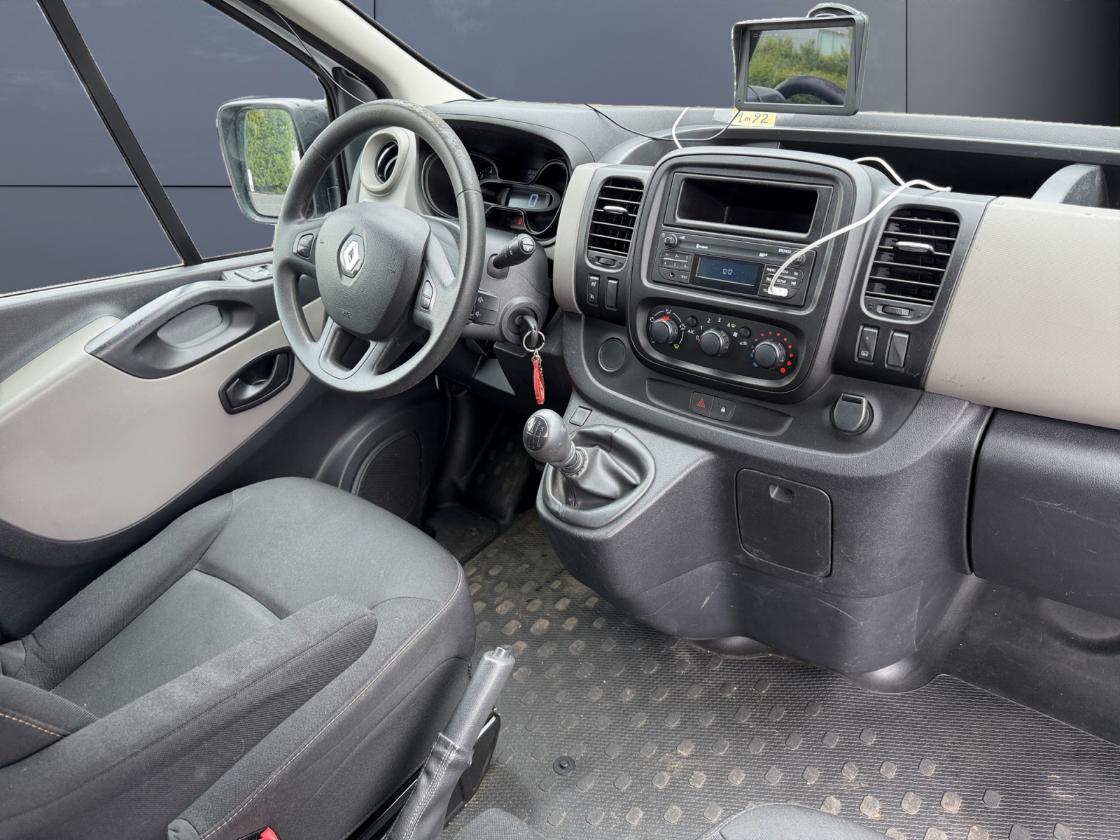 Renault Trafic 12