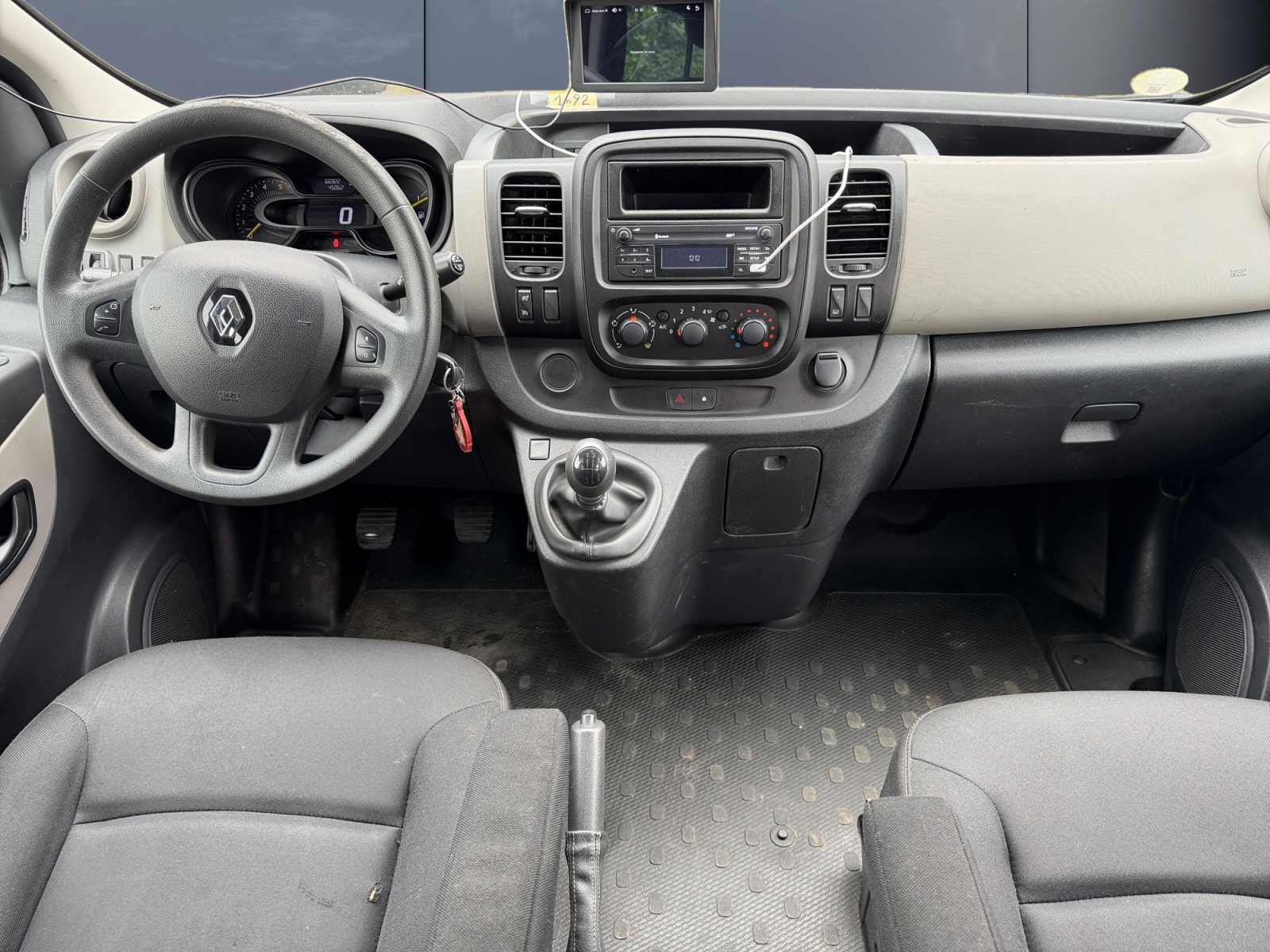 Renault Trafic 14
