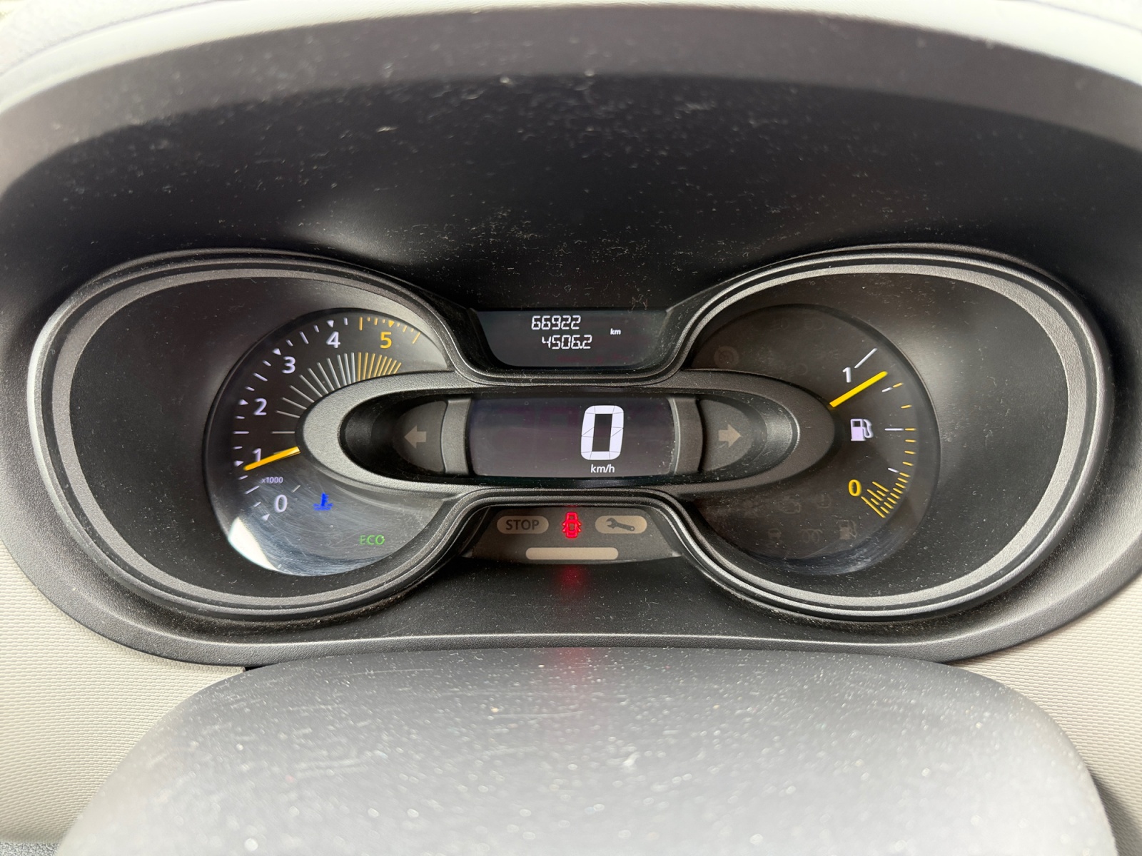 Renault Trafic 16