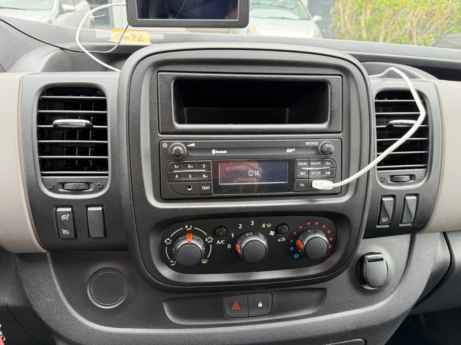 Renault Trafic 23