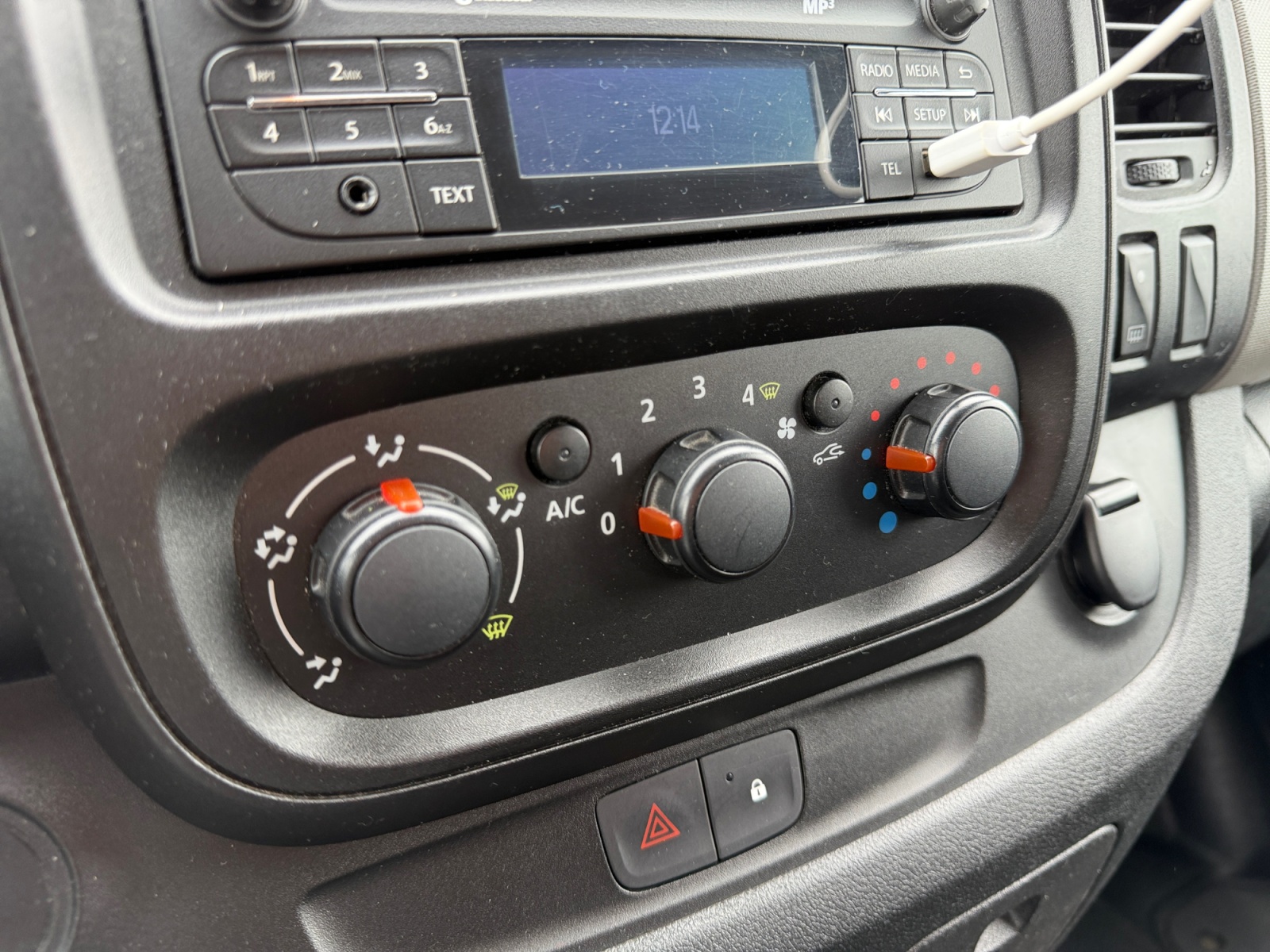 Renault Trafic 25
