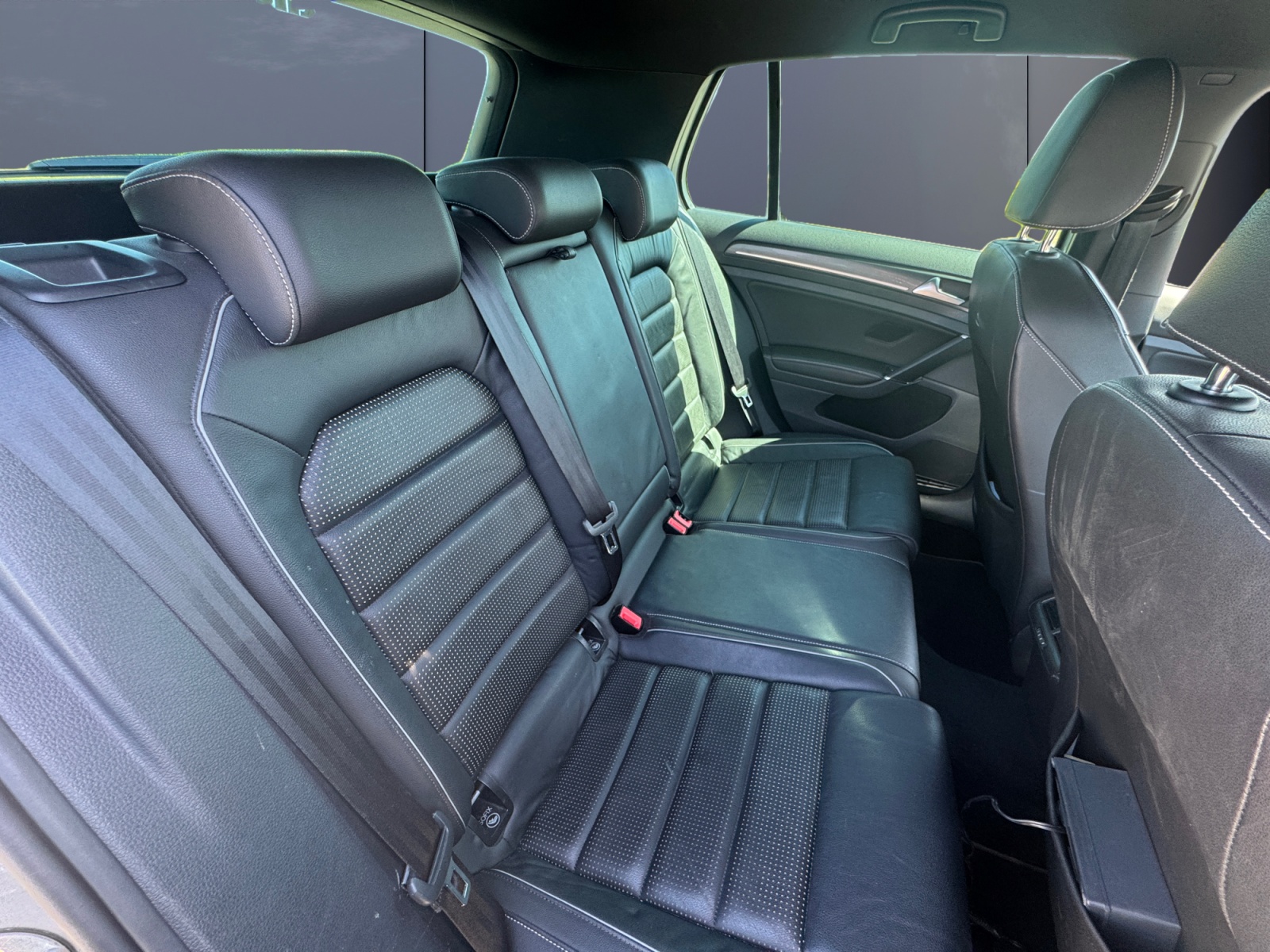 Volkswagen Golf 11