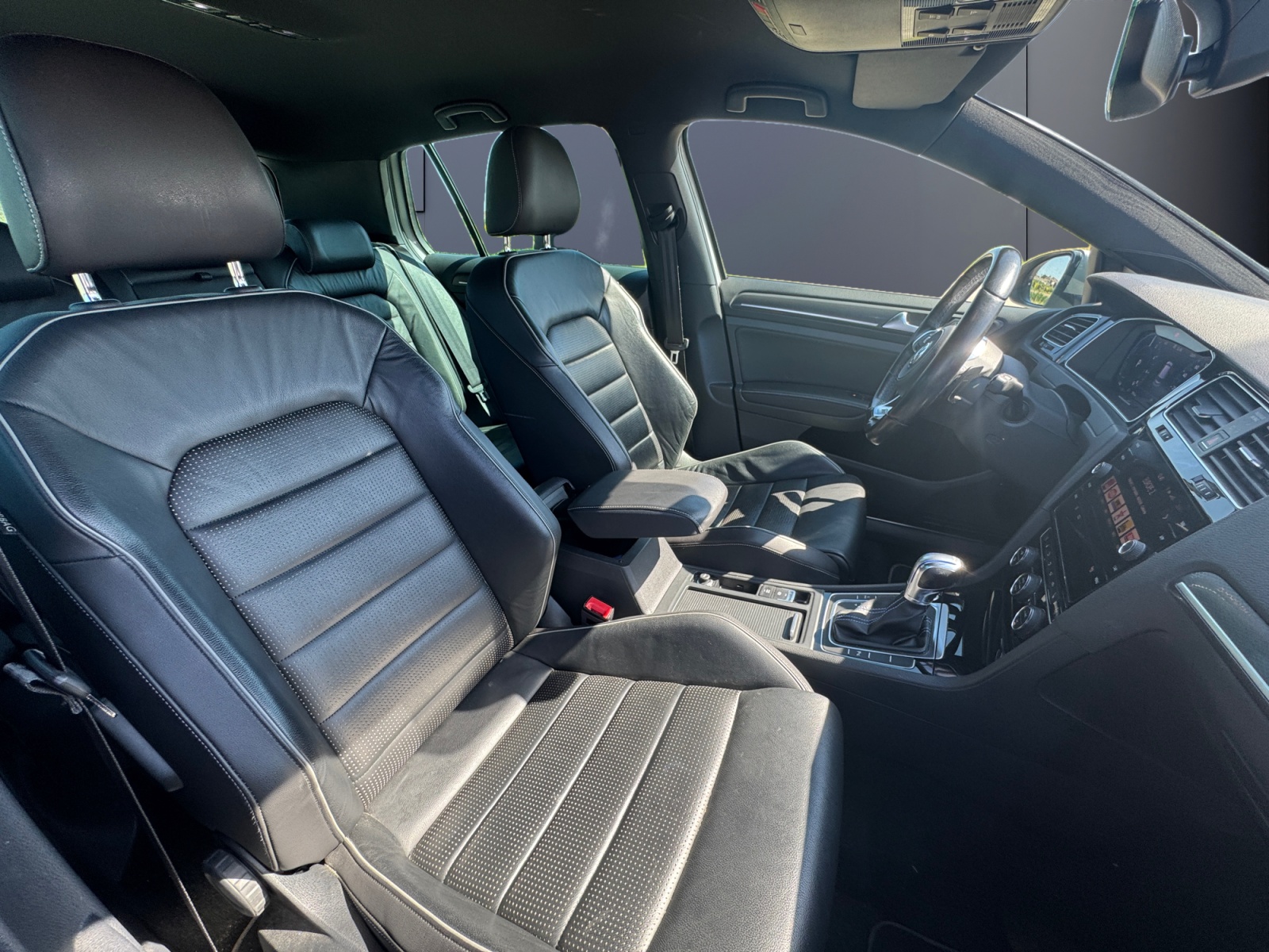 Volkswagen Golf 13