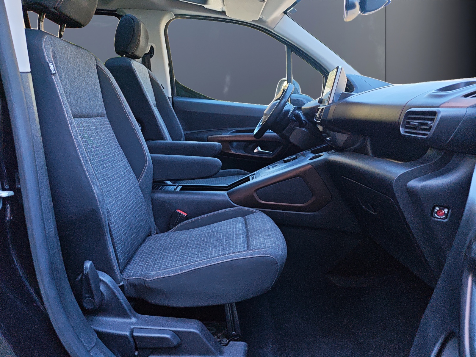Peugeot Rifter 13