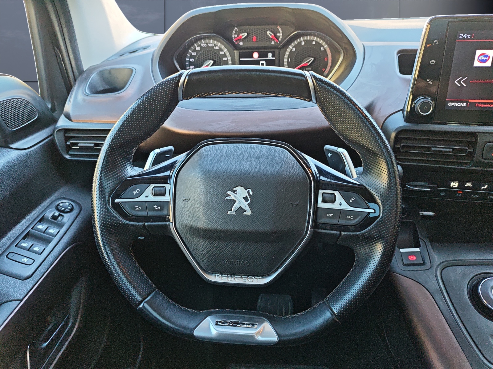 Peugeot Rifter 15