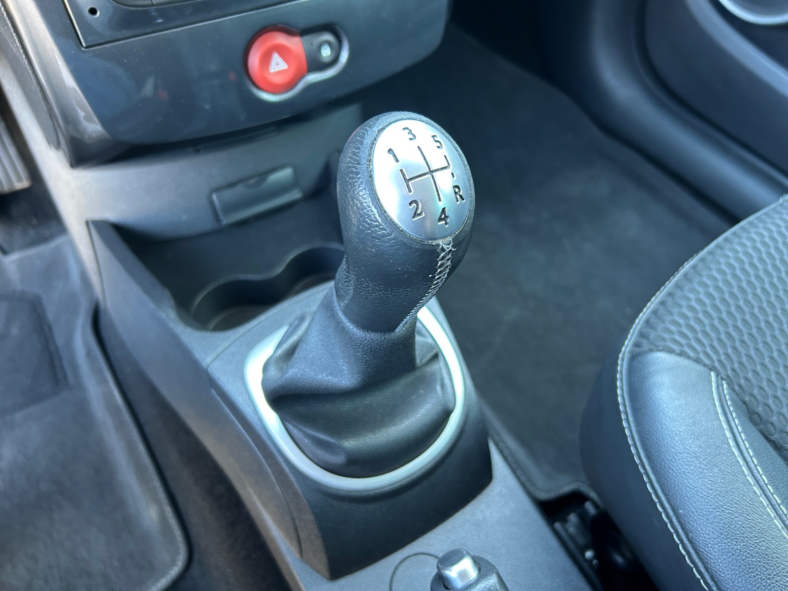 Renault Clio 28