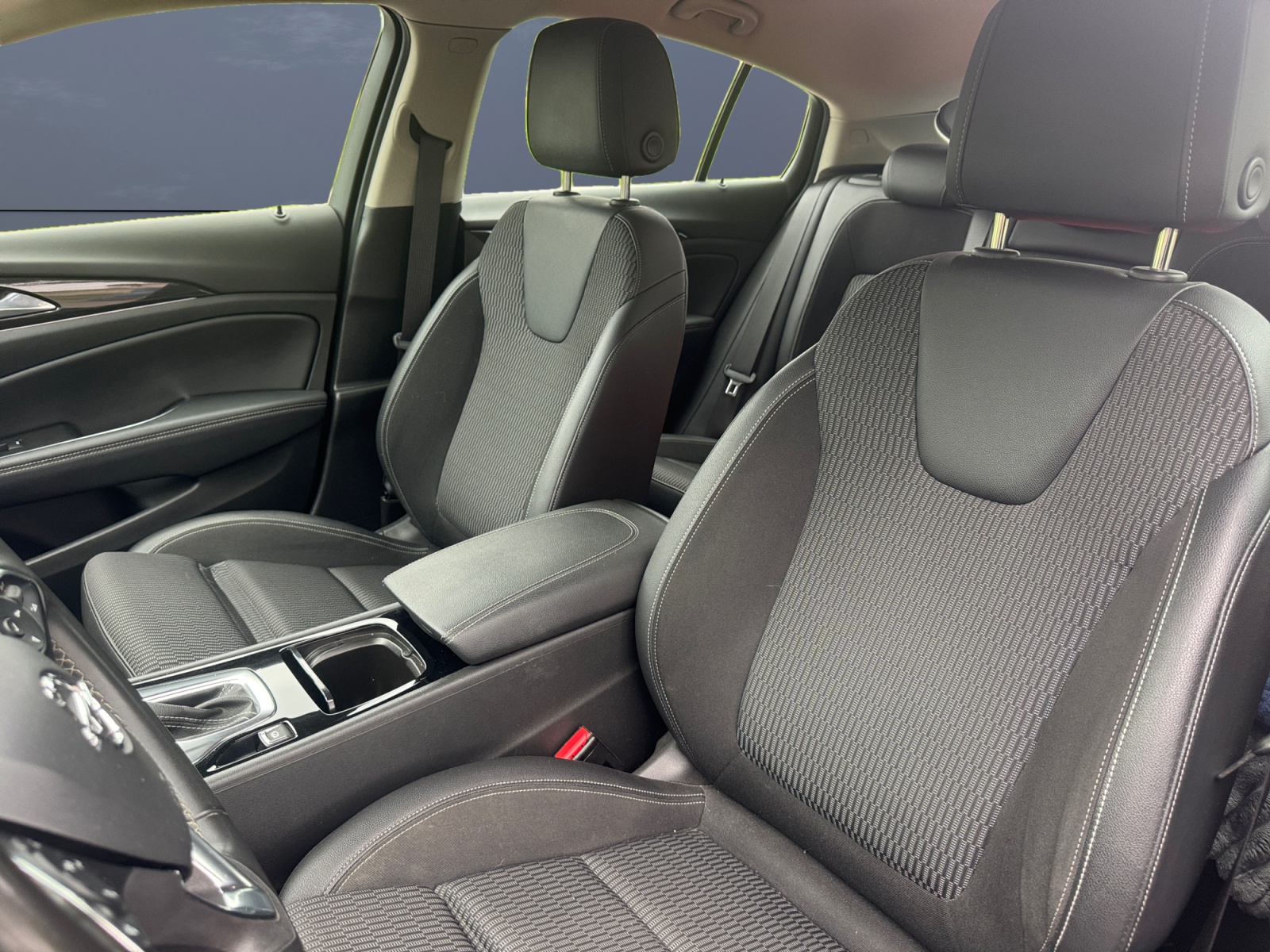 Opel Insignia 9