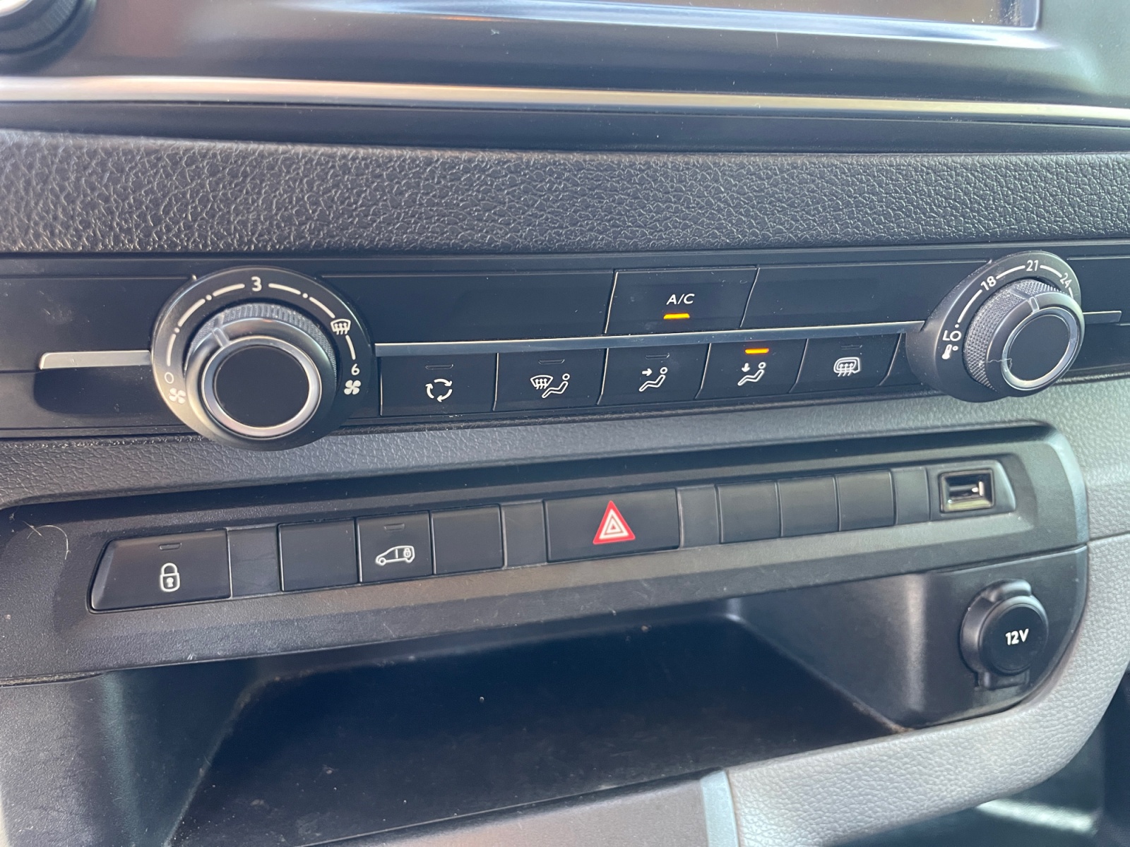 Peugeot Expert Vu 20