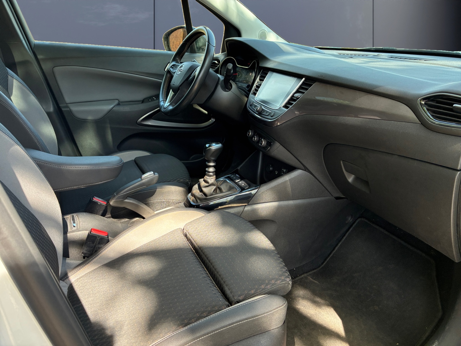Opel Crossland X 12