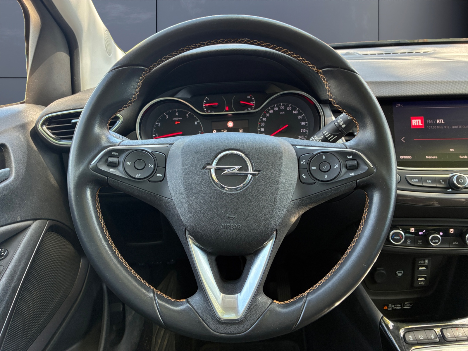 Opel Crossland X 15
